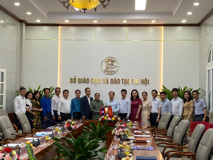 Lãnh đạo Sở Giáo dục và Thể thao tỉnh Champasak mong muốn có nhiều cơ hội hợp tác với Hà Nội trong lĩnh vực giáo dục Lãnh đạo Sở Giáo dục và Thể thao tỉnh Champasak mong muốn có nhiều cơ hội hợp tác với Hà Nội trong lĩnh vực giáo dục
