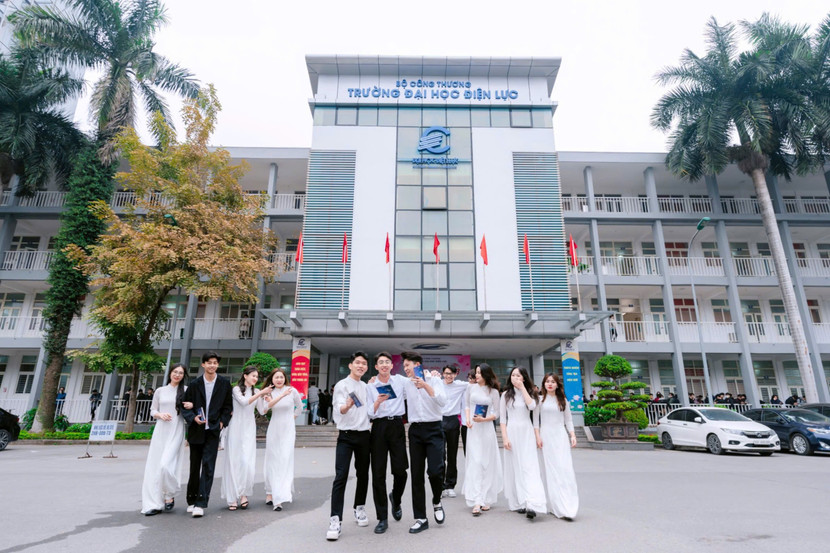 Mức điểm chuẩn trúng tuyển vào trường năm 2024 dao động từ 19,50 đến 24,00 điểm. So với năm ngoái, mức điểm trúng tuyển vào Trường có tăng tùy từng ngành