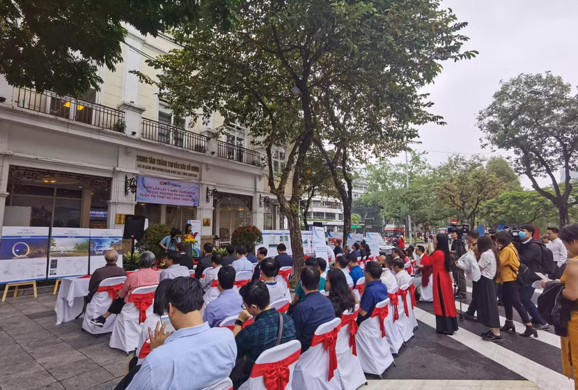 UBND quận Hoàn Kiếm tổ chức Triển lãm Lấy ý kiến cộng đồng về các phương án đạt giải Cuộc thi Thiết kế Công trình Cột mốc Km0.