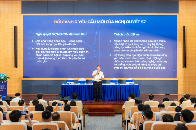 Cả khu vực công và tư đều đang thiếu hụt nghiêm trọng nguồn nhân lực chất lượng cao, đặc biệt là nhân sự am hiểu chuyên sâu về KHCN, chuyên gia chuyển đổi số