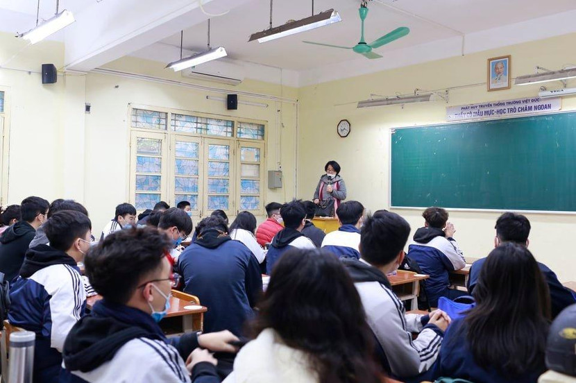 Nhiều địa phương cho phép trường học linh hoạt dạy trực tuyến hay trực tiếp