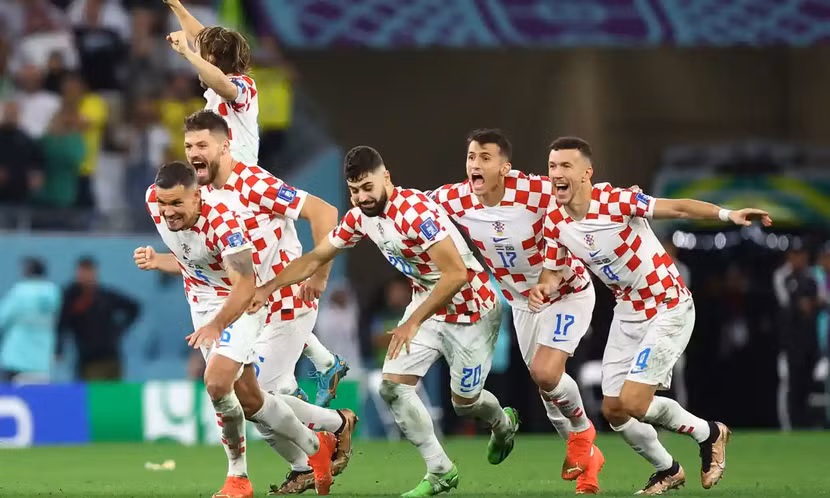 Croatia chiến thắng bằng tinh thần quật khởi