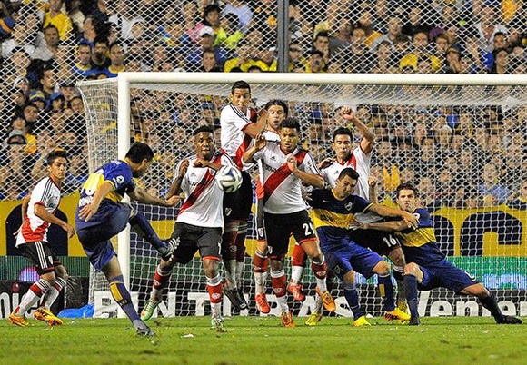 Khoảnh khắc khóc - cười của bóng đá thế giới tuần qua ảnh 12