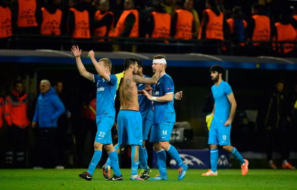 B.Dortmund 1-2 Zenit (Tổng tỉ số 5-4): Đáng khen nhưng vẫn chưa đủ! ảnh 2