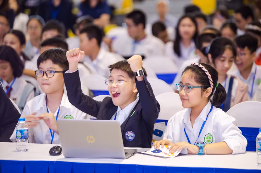 Cơ hội giành học bổng cho học sinh muốn học song song chương trình phổ thông Mỹ và Việt Nam