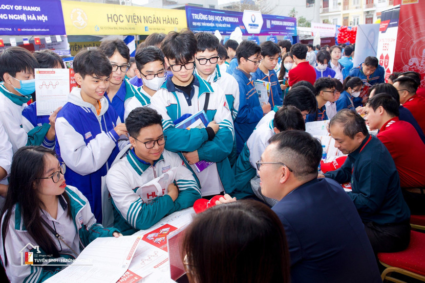 Năm 2025, ĐH Bách khoa Hà Nội tuyển gần 10.000 chỉ tiêu đại học hệ chính quy