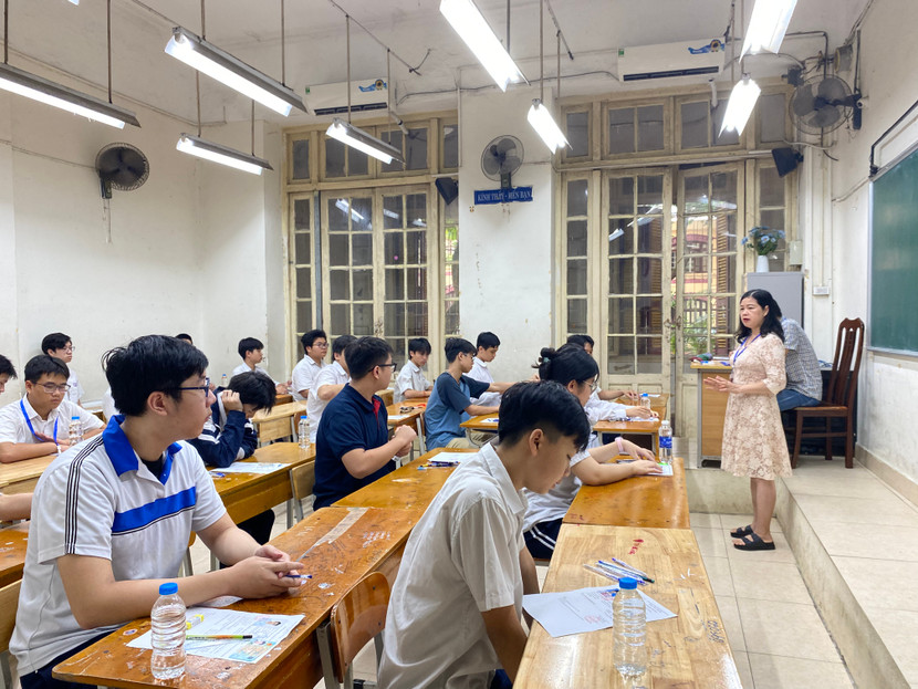 Bộ GD-ĐT dự kiến giai đoạn sau 2030, từng bước thí điểm thi tốt nghiệp THPT trên máy tính tại các địa phương có đủ điều kiện. Bộ GD-ĐT dự kiến giai đoạn sau 2030, từng bước thí điểm thi tốt nghiệp THPT trên máy tính tại các địa phương có đủ điều kiện.