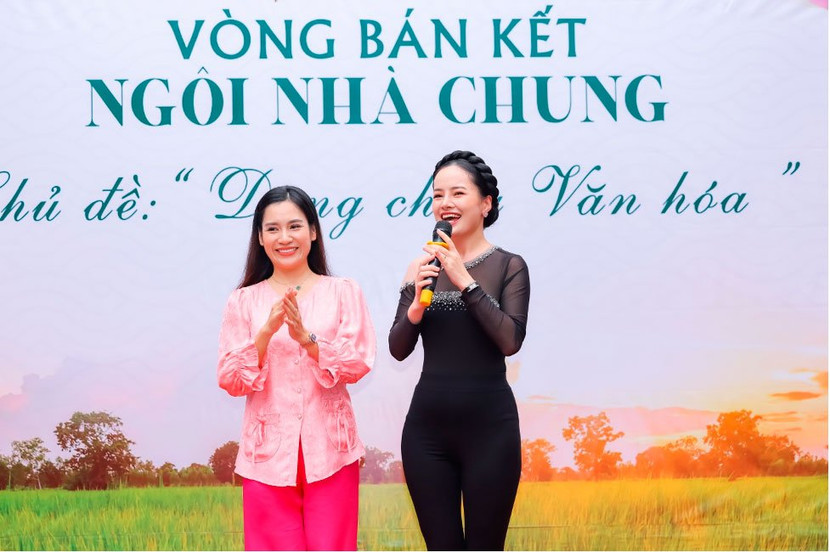 MC Thanh Mai - Trưởng BTC và Chuyên gia phong thái Hồng Nhung