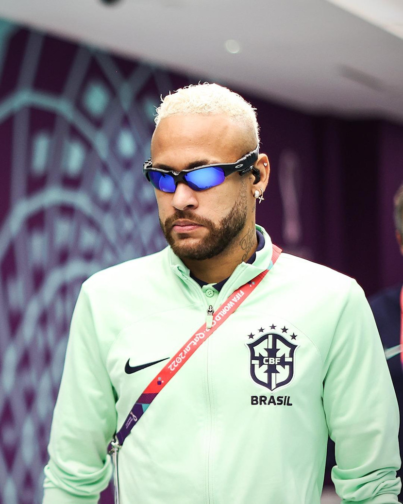 Neymar đến sân Education City chuẩn bị gặp Croatia