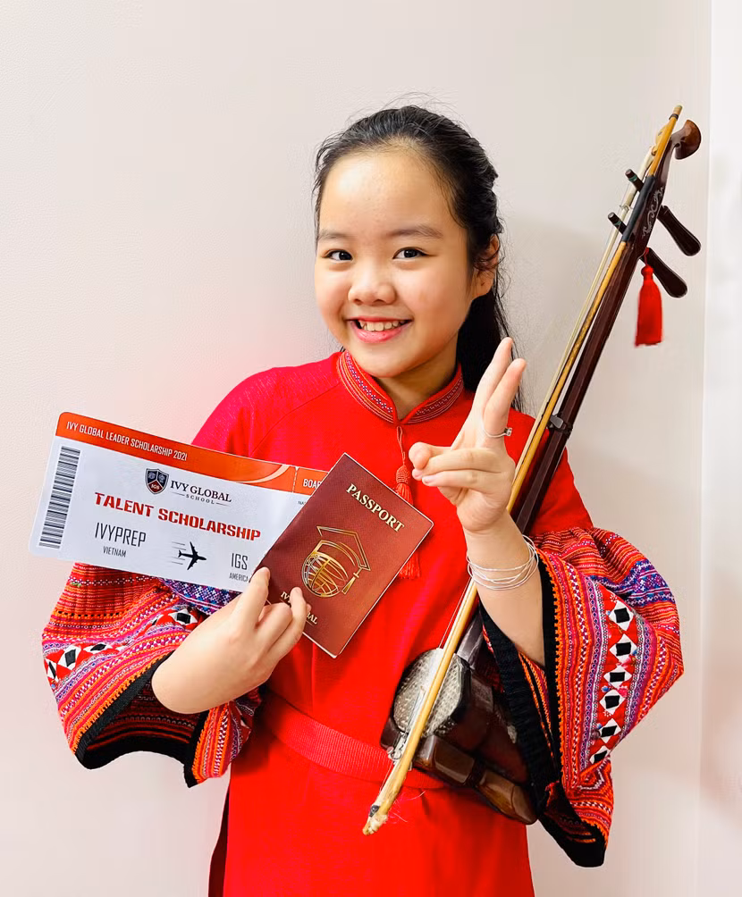 Vũ Minh Hằng với cây đàn nhị tham dự nhiều sự kiện lớn