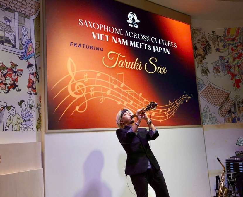 Nghệ sỹ Bảo Anh (con trai của NSND Thái Bảo), mở đầu cho các nghệ sỹ trẻ quảng bá cho gương mặt âm nhạc hiện đại Việt Nam. Bên cạnh những chương trình thường nhật quảng bá văn hóa truyền thống, tại kỳ expo 2025 này, Cục Hợp tác Quốc tế-Bộ VHTTDL có kế hoạch sẽ đưa nhịp sống trẻ của các nghệ sỹ trẻ, đương đại của Việt Nam đến với công chúng thế giới qua sân khấu Expo.