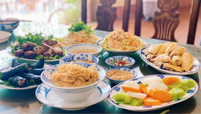 Không chỉ có cảnh quan, làng nghề truyền thống, Bát Tràng- Hà Nội còn hấp dẫn du khách bởi ẩm thực truyền thống độc đáo