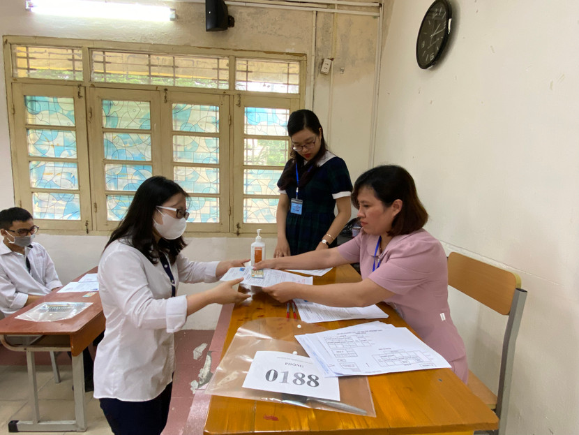 Kết thúc buổi làm thủ tục, cả nước vẫn còn 11.665 thí sinh chưa làm thủ tục dự thi Kết thúc buổi làm thủ tục, cả nước vẫn còn 11.665 thí sinh chưa làm thủ tục dự thi