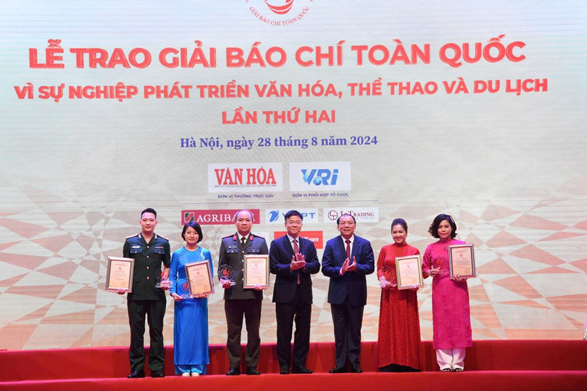 Loạt bài "Hành trình theo dấu vua ban đưa sắc phong trở về" của An ninh Thủ đô đã được trao giải Nhất của Giải Báo chí toàn quốc “Vì sự nghiệp phát triển Văn hóa, Thể thao và Du lịch” năm 2024