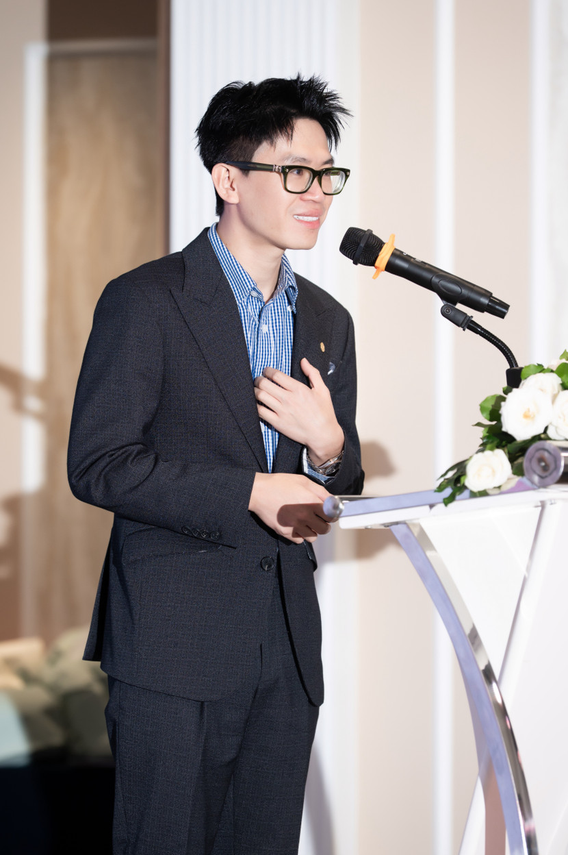 Ông Nguyễn Tuấn Long - Giám đốc điều hành Công ty TNHH Ecochic Việt Nam phát biểu tại họp báo