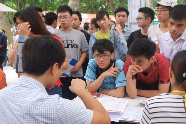 Nhiều thí sinh đã biết kết quả trúng tuyển với phương thức xét tuyển bằng học bạ vào ĐH năm 2020