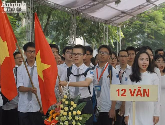 Để đảm bảo an toàn 2 kỳ thi sắp tới Hà Nội yêu cầu học sinh lớp 9, lớp 12 không ra khỏi thành phố trước khi thi