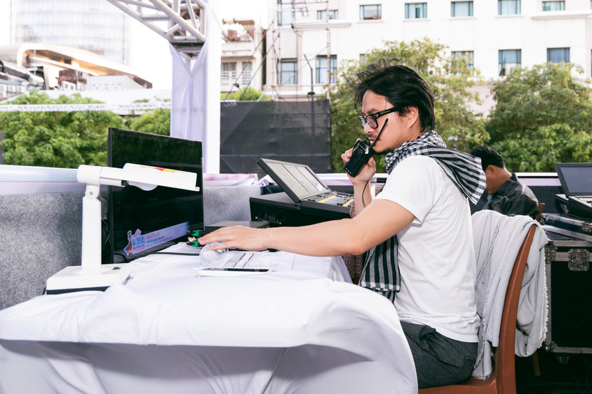 Đạo diễn Hoàng Nhật Nam bày tỏ mong muốn, áo dài được nhìn nhận nhiều hơn, không chỉ trong những dịp lễ quan trọng mà còn trong đời sống thường nhật Đạo diễn Hoàng Nhật Nam bày tỏ mong muốn, áo dài được nhìn nhận nhiều hơn, không chỉ trong những dịp lễ quan trọng mà còn trong đời sống thường nhật