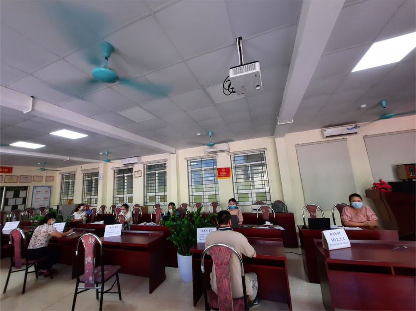 Hà Nội đề nghị các trường học trên địa bàn không tổ chức thi tuyển sinh tực tiếp trong thời điểm này vì dịch Covid-19 Hà Nội đề nghị các trường học trên địa bàn không tổ chức thi tuyển sinh tực tiếp trong thời điểm này vì dịch Covid-19