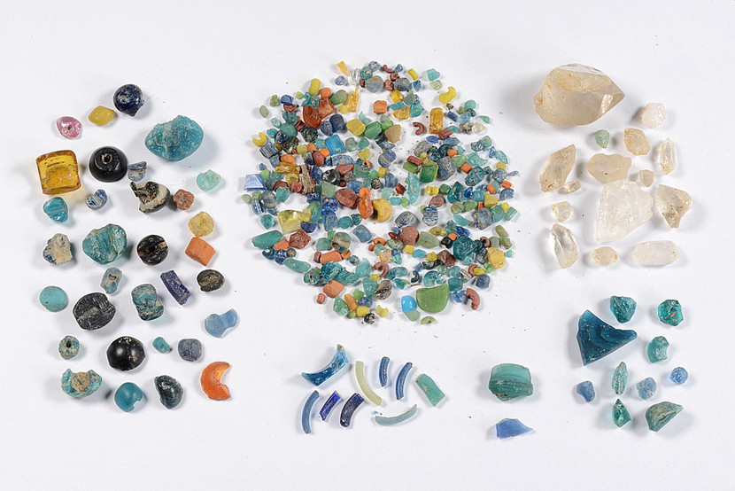 Đồ trang sức bằng đá quý Đồ trang sức bằng đá quý