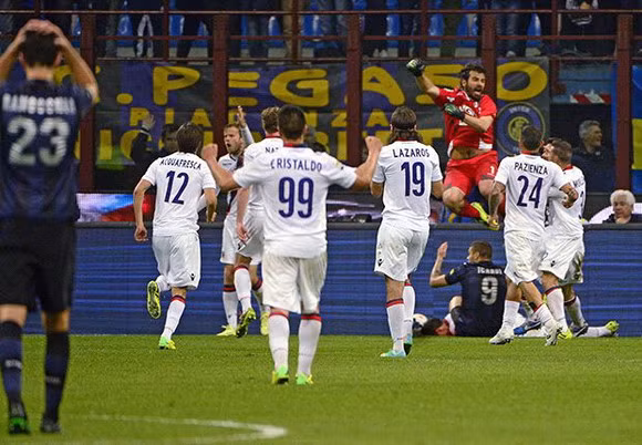 Khoảnh khắc bóng đá thế giới cuối tuần qua ảnh 13