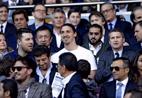 Khoảnh khắc bóng đá thế giới cuối tuần qua ảnh 4