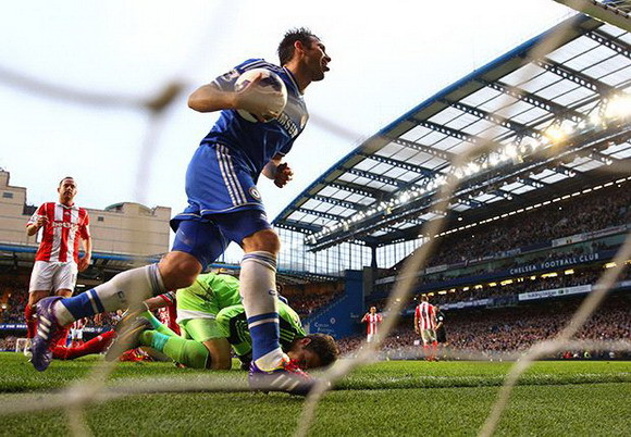 Khoảnh khắc bóng đá thế giới cuối tuần qua ảnh 8 Khoảnh khắc bóng đá thế giới cuối tuần qua ảnh 8