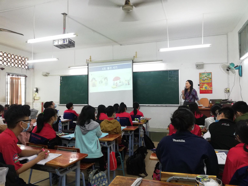 Khoa Hàn Quốc học trường ĐHKHXH&NV-ĐHQG TP.HCM có số lượng tuyển sinh lên đến 200 sinh viên mỗi năm Khoa Hàn Quốc học trường ĐHKHXH&NV-ĐHQG TP.HCM có số lượng tuyển sinh lên đến 200 sinh viên mỗi năm