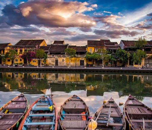 Sau đại dịch Covid-19, ngành Du lịch có sự phục hồi ngoạn mục, đã hoàn thành và vượt các chỉ tiêu kế hoạch, được Chính phủ đánh giá là một trong những điểm sáng trong bức tranh kinh tế của đất nước