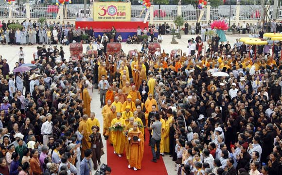 Nhân dịp Đại lễ 30 năm thành lập Giáo hội Phật giáo Việt Nam, Đức Pháp chủ đã gửi tới tăng ni, phật tử các cấp của giáo hội Phật giáo Việt Nam bản thông điệp đầy ý nghĩa.