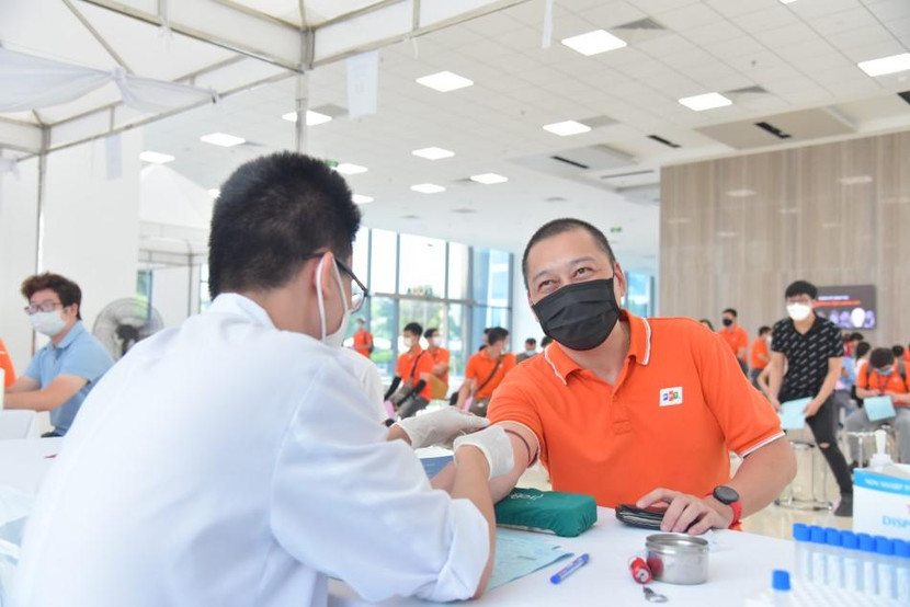 Hoạt động hiến máu tình nguyện đang rất cấp thiết trước ảnh hưởng dịch bệnh Hoạt động hiến máu tình nguyện đang rất cấp thiết trước ảnh hưởng dịch bệnh