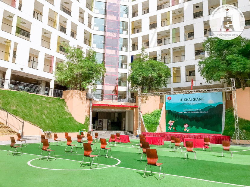 Thầy trò nhà trường đặc biệt hưởng ứng dự án Một vạn cây xanh cho Mèo Vạc