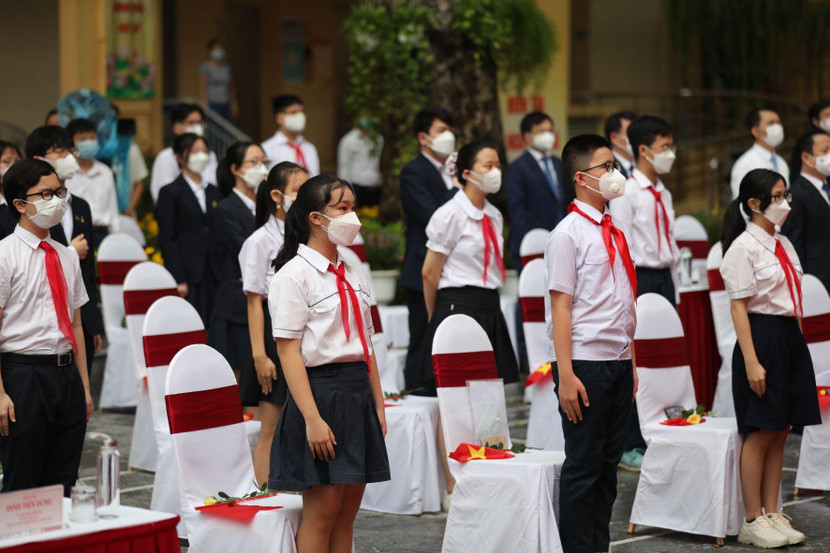 Trường học cần đảm bảo 100% cán bộ, giáo viên được tiêm ít nhất 1 mũi vaccine phòng Covid-19 trước khi đón học sinh đi học trở lại Trường học cần đảm bảo 100% cán bộ, giáo viên được tiêm ít nhất 1 mũi vaccine phòng Covid-19 trước khi đón học sinh đi học trở lại