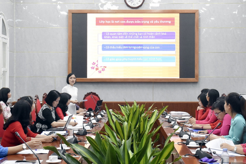 Bộ GD-ĐT vừa ban hành Thông tư số 15 hướng dẫn chức năng, nhiệm vụ, quyền hạn của sở GD-ĐT trong việc tuyển dụng, điều động cán bộ, giáo viên công lập