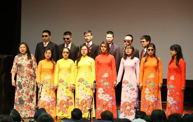 Hợp ca Hy Vọng được sáng lập bởi giao sư Tôn Thất Triêm