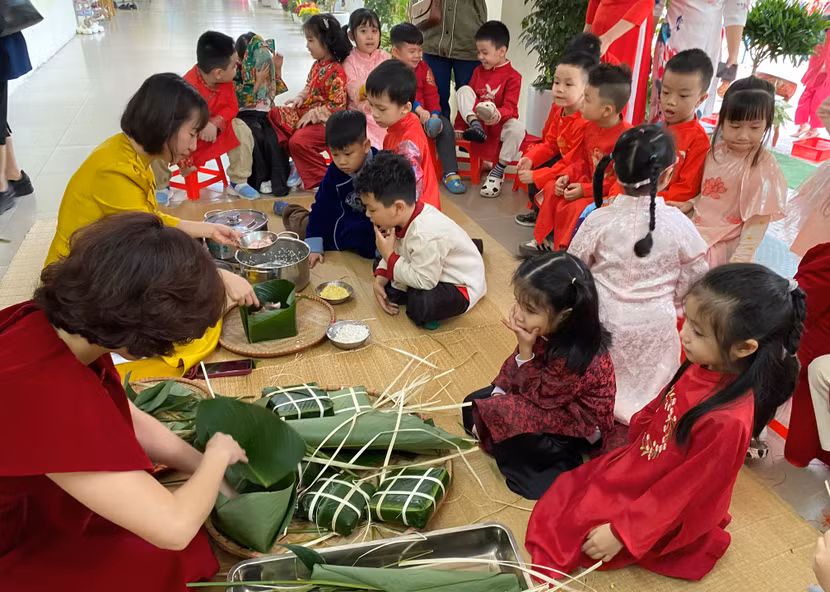 Giáo viên trường thực hiện thí điểm đặt hàng giá dịch vụ giáo dục trên địa bàn thành phố sẽ được bảo đảm quyền lợi theo quy định tại Nghị định số 73/2024/NĐ-CP.