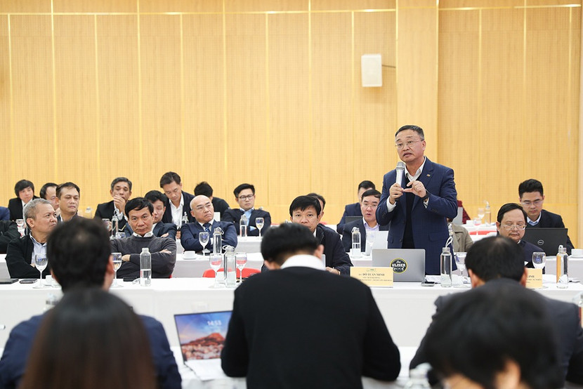 Cơ quan ĐHQGHN dự kiến giảm 35 đến 40% các ban, phòng và 15% biên chế Cơ quan ĐHQGHN dự kiến giảm 35 đến 40% các ban, phòng và 15% biên chế