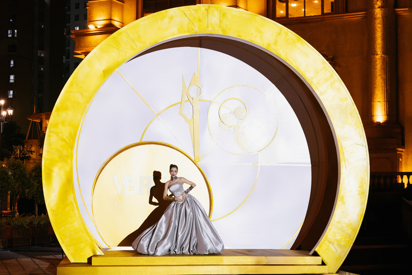 NTK LOUBE mở màn chương trình với Bộ sưu tập “Veloura” lấy cảm hứng từ dòng chảy của thời gian NTK LOUBE mở màn chương trình với Bộ sưu tập “Veloura” lấy cảm hứng từ dòng chảy của thời gian