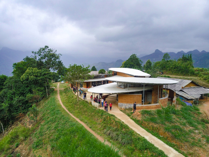 Điểm trường mầm non và tiểu học Lùng Vài được xây dựng trên vùng núi cao, gió lạnh ở xã Minh Tân, huyện Vị Xuyên, tỉnh Hà Giang