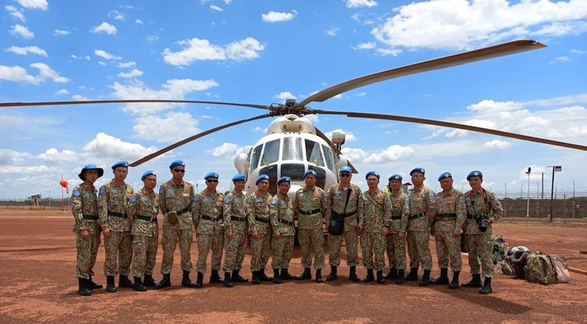 Tổ công tác Abyei tích cực hỗ trợ, đón Đoàn tiền trạm ĐCB1 tại Sân bay trực thăng Phái bộ UNISFA (Nguồn: qdnd.vn)