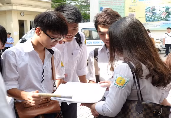 Yên ả buổi học quy chế trước ngày thi ảnh 4