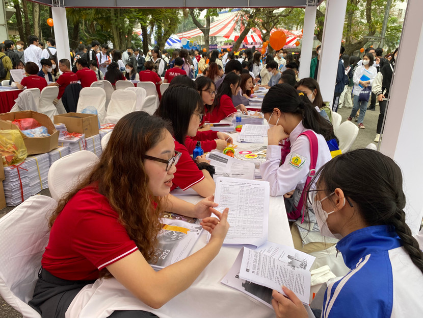 Ngày hội tư vấn tuyển sinh hướng nghiệp 2023 giải đáp mọi thắc mắc cho thí sinh