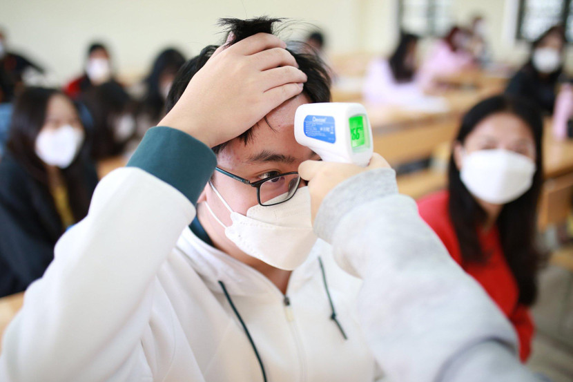 THPT Phan Huy Chú-Đống Đa đã hoàn thành tiêm chủng cho gần 900 học sinh ngay trong ngày 23-11