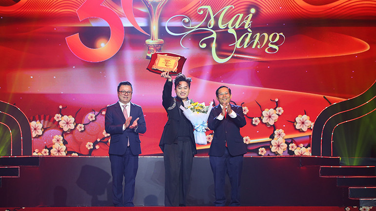 Báo Người Lao Động vừa chính thức khởi động Giải Mai Vàng lần thứ 31 – năm 2025