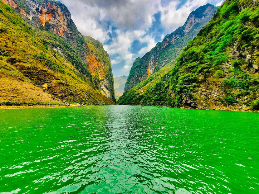 Hẻm vực Tu Sản và sông Nho Quế, điểm đến được du khách yêu thích ở Hà Giang