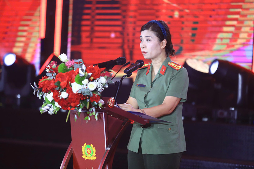 Đại tá Nguyễn Thị Thúy Thanh - Phó Cục trưởng Cục Công tác chính trị, Phó Trưởng BTC phát biểu khai mạc giải
