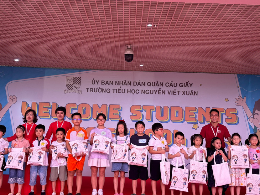 Trong năm học đầu tiên - năm học 2024 - 2025, trường có hơn 600 học sinh với 17 lớp Trong năm học đầu tiên - năm học 2024 - 2025, trường có hơn 600 học sinh với 17 lớp