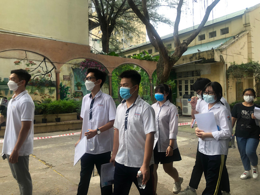 Hệ thống hệ thống đăng ký dự thi cùng với xét tuyển trực tuyến của Bộ GD-ĐT giúp cả triệu thí sinh tiết kiệm chi phí, công sức Hệ thống hệ thống đăng ký dự thi cùng với xét tuyển trực tuyến của Bộ GD-ĐT giúp cả triệu thí sinh tiết kiệm chi phí, công sức