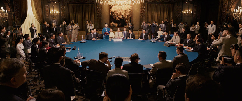Một cảnh trong phim Mưa đỏ, tái hiện Hội nghị Paris năm 1972
