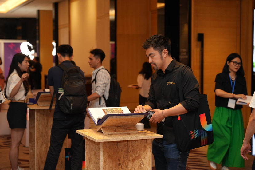 Sự kiện phát hành chính thức "Trend 26+" và Tọa đàm "Xu hướng Nội thất kiến trúc Việt Nam 2026-2030 " mở ra một không gian đối thoại đa chiều giữa các kiến trúc sư, nhà thiết kế, doanh nghiệp và chuyên gia trong nước – quốc tế, đánh dấu một bước tiến quan trọng của ngành trong việc hội nhập và khẳng định bản sắc Sự kiện phát hành chính thức "Trend 26+" và Tọa đàm "Xu hướng Nội thất kiến trúc Việt Nam 2026-2030 " mở ra một không gian đối thoại đa chiều giữa các kiến trúc sư, nhà thiết kế, doanh nghiệp và chuyên gia trong nước – quốc tế, đánh dấu một bước tiến quan trọng của ngành trong việc hội nhập và khẳng định bản sắc